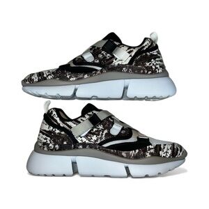 Chloe Black and White Women's Sneakers